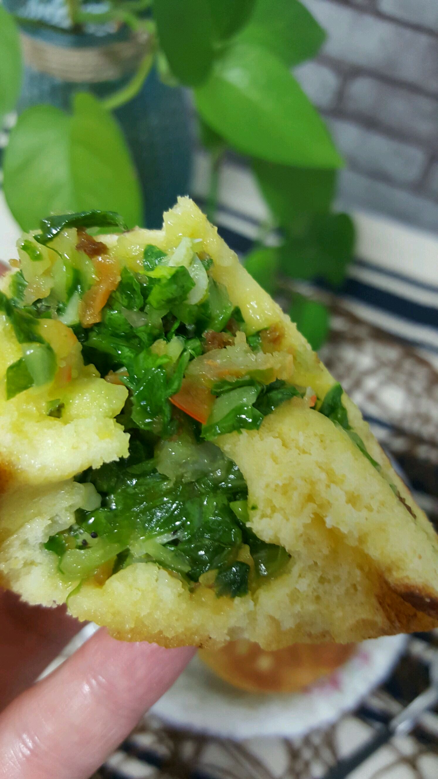 玉米面饼怎么做_玉米面饼的做法_青葱食味_豆果美食