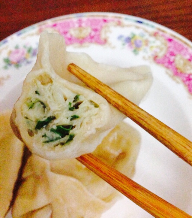 太湖花鲢鱼韭菜饺子的做法图解3