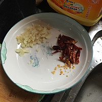 炝炒莴笋尖的做法图解1