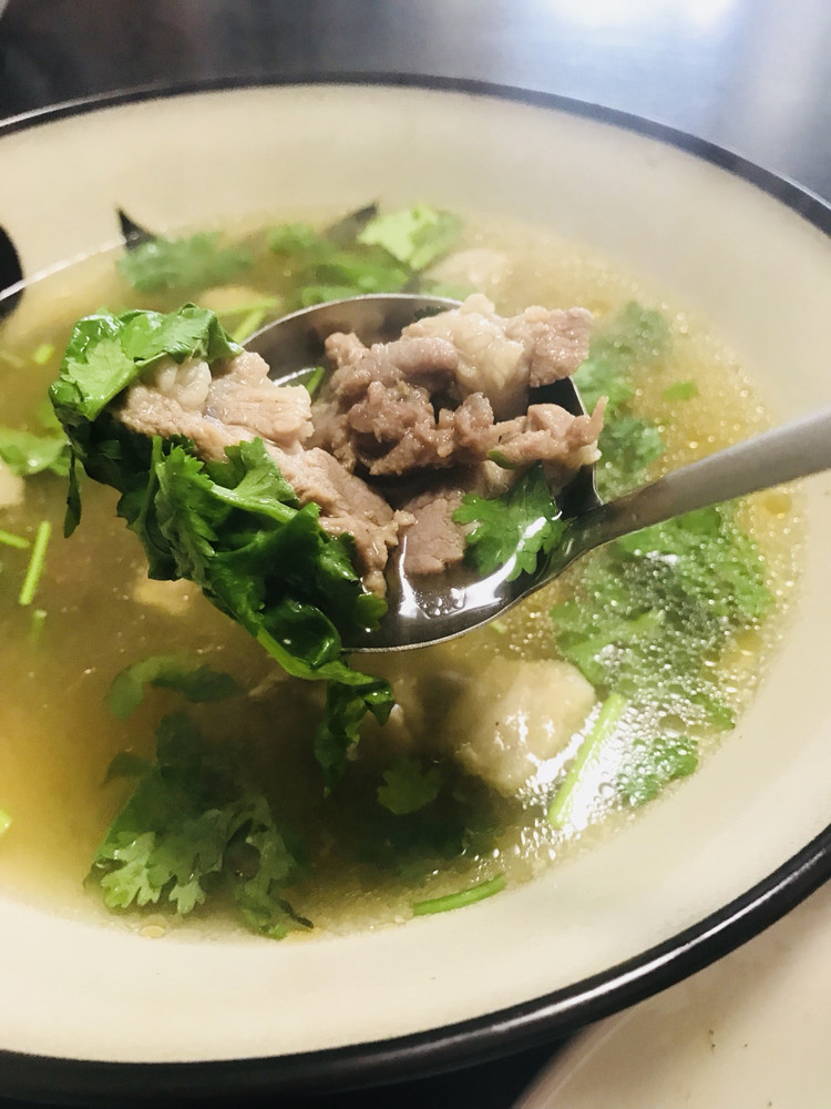 茶树菇炖羊肉的做法