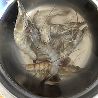 宝宝辅食 鲜虾蔬菜粥的做法图解1