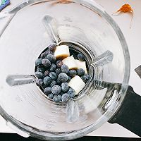 『名模瘦瘦饮』蓝莓香蕉奶昔的做法图解3