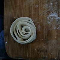 玫瑰花煎饺的做法图解3