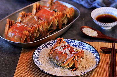 螃蟹花样做法：盐烤、清蒸、姜葱炒