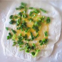 葱花手抓饼的做法图解3