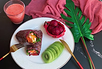 紫米鸡肉鸡蛋卷的做法