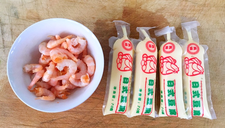 水晶日本豆腐虾仁的做法图解1