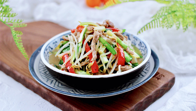 肉丝炒豆芽韭菜