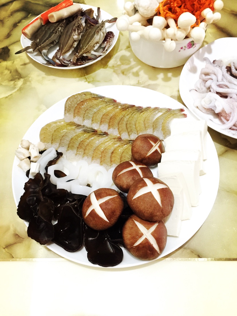 自制海鲜火锅的做法图解4
