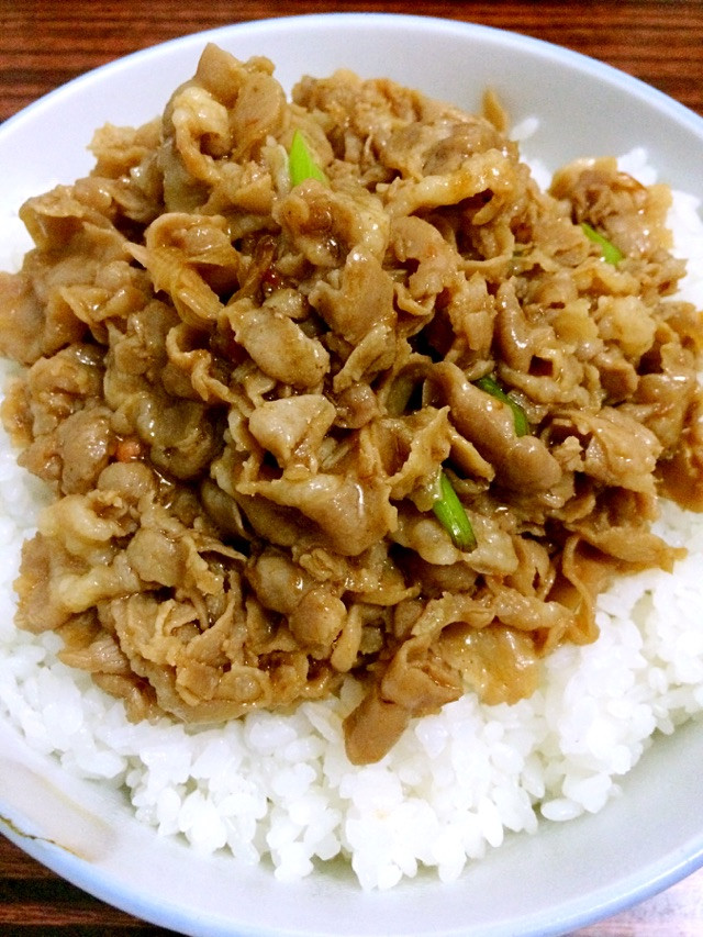 孜然羊肉盖浇饭的做法