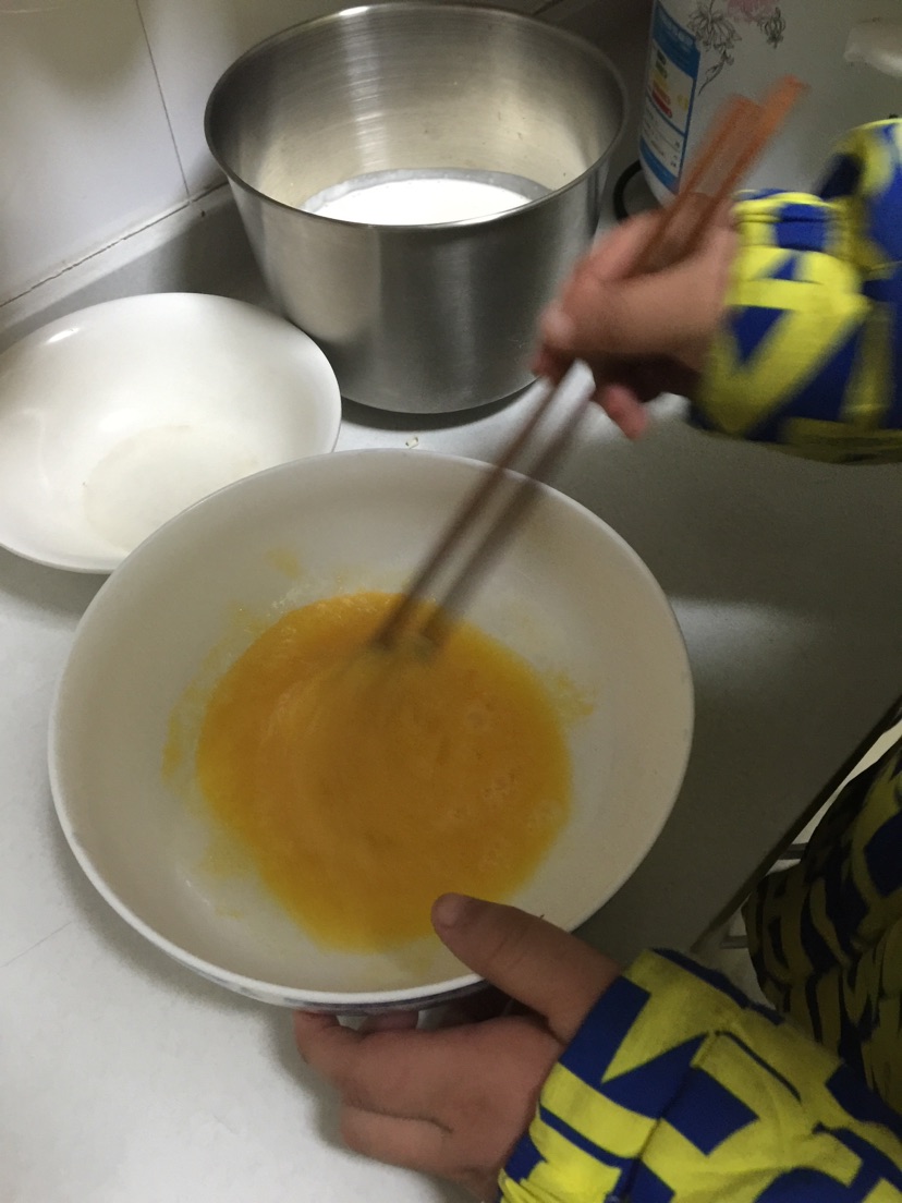 千层蛋糕的做法图解1