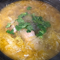 东北家常菜之酸菜炖大骨头的做法图解4
