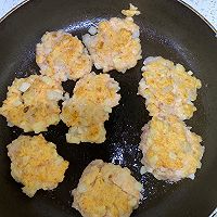 #我为奥运出食力#值得做：爽口黄金虾饼的做法图解11