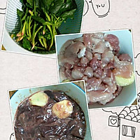 猪肝瘦肉菠菜汤的做法图解1