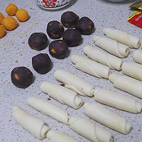 和轩妈一模一样的蛋黄酥的做法图解8