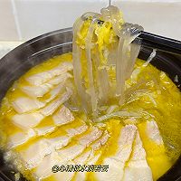 #感恩节为TA做顿饭#东北酸菜白肉粉条锅的做法图解9