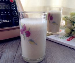 东菱破壁机之香蕉苹果牛奶饮的做法