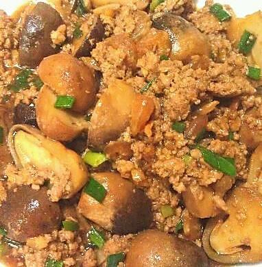 肉末虾米煲蘑菇