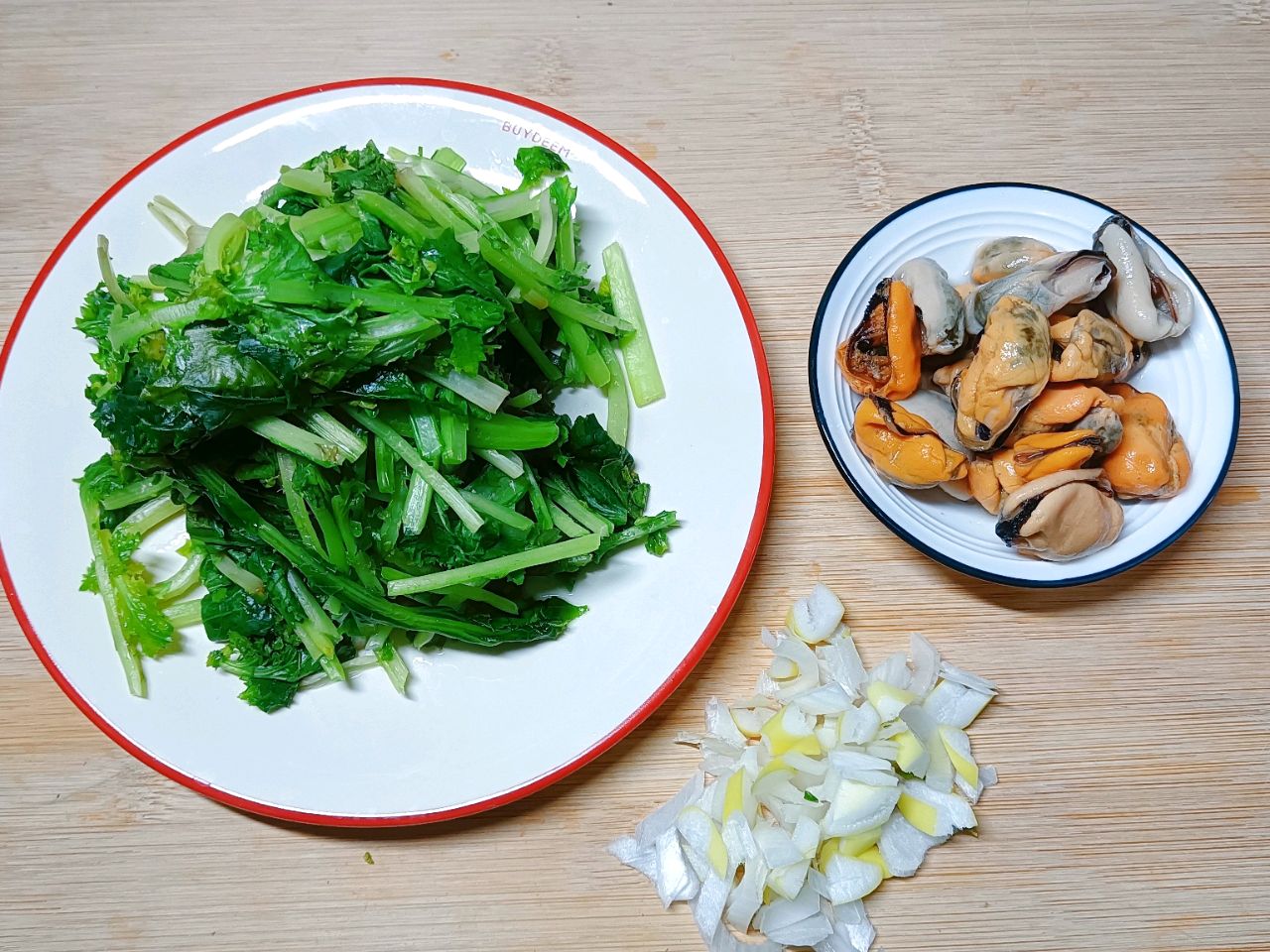 贻贝炒苔菜怎么做_贻贝炒苔菜的做法_蓝色夏季_豆果美食
