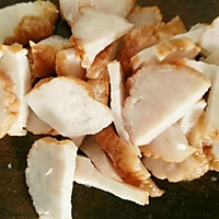 肉卷青椒炒白玉菇的做法图解2