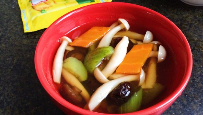 丝瓜菌菇汤