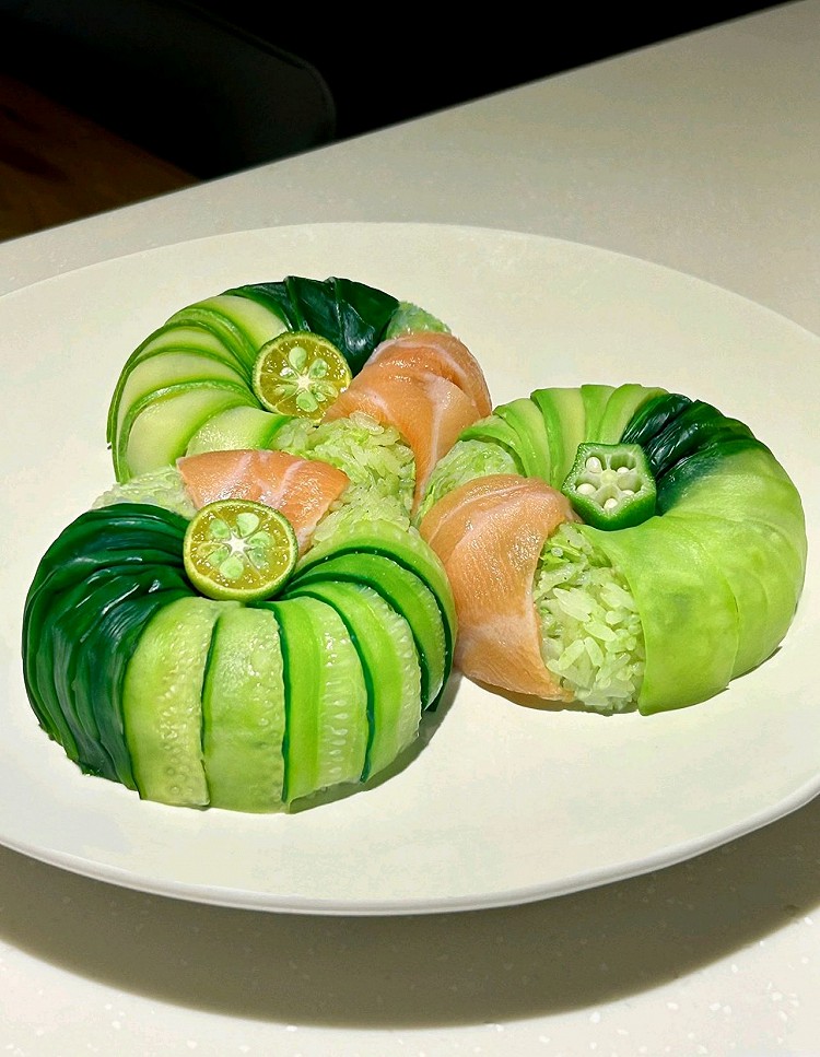 时蔬寿司甜甜圈	超绿的初夏清爽减	
脂餐的做法
