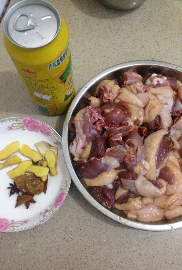 啤酒鸭的做法图解1