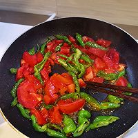 青椒番茄家常豆腐的做法图解3