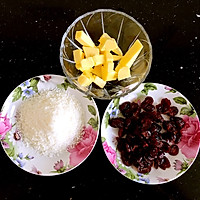 蔓越莓椰蓉手撕面包的做法图解1
