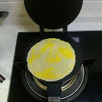 蛋卷模子做煎饼果子的做法图解6