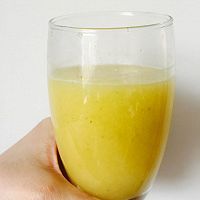 菠萝梨汁的做法图解4