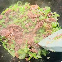 下饭菜❤️尖椒炒酱牛肉的做法图解6