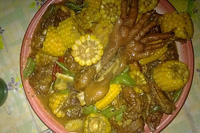 包谷棒子炖鸡