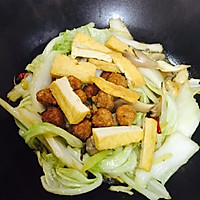 白菜蘑菇烩菜的做法图解7
