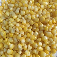 咸鸭黄玉米粒的做法图解1