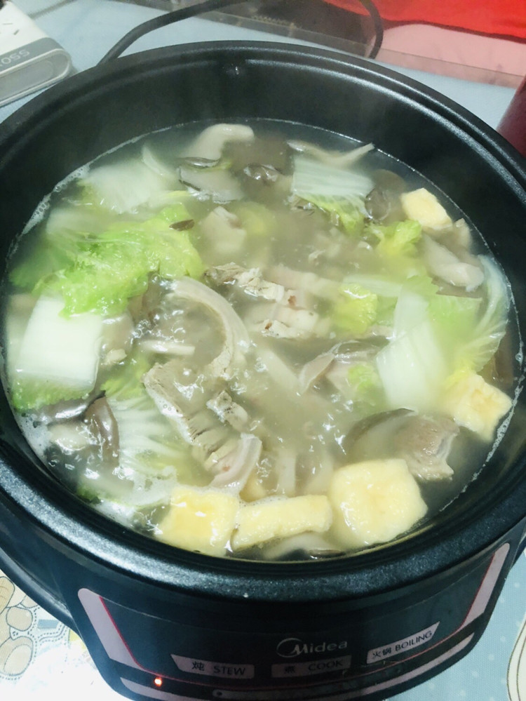 冬日滋补羊肉锅的做法