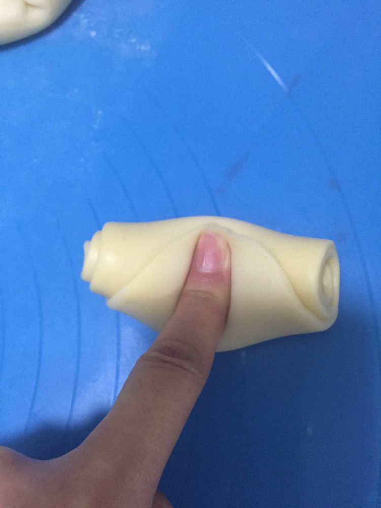 经典蛋黄酥的做法图解17