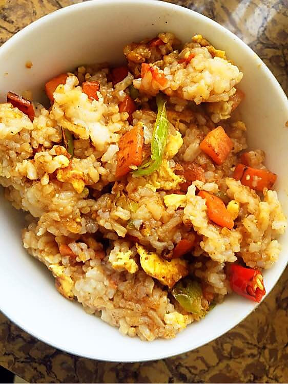 酱油炒饭的做法
