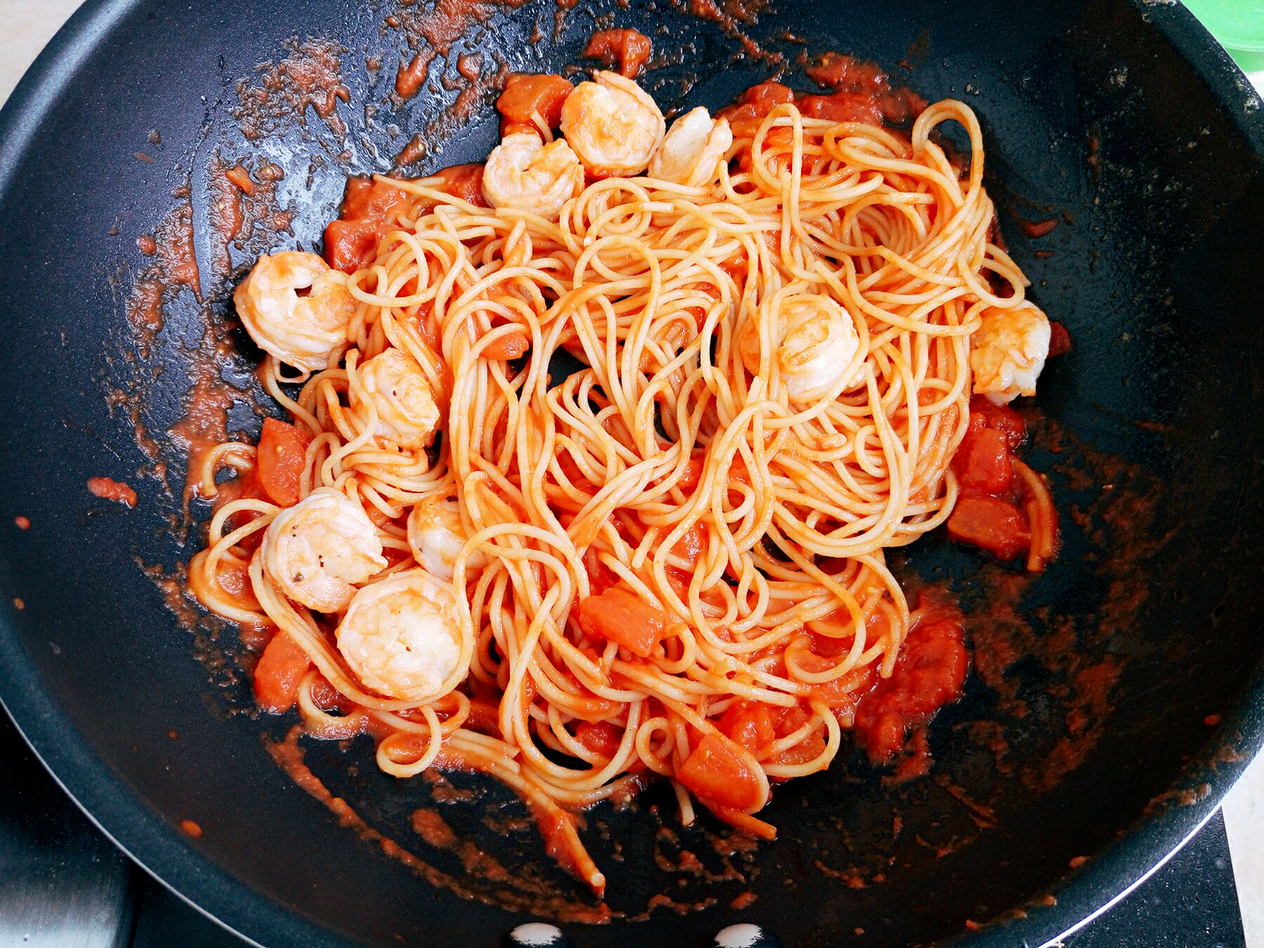 鲜虾番茄意面怎么做_鲜虾番茄意面的做法_豆果美食