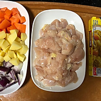 小兔子咖喱鸡肉饭的做法图解1