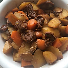 牛肉炖土豆