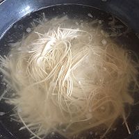 葱油拌面的做法图解1
