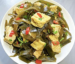 #我家乡的酱油美食# 海带丝焖豆腐的做法
