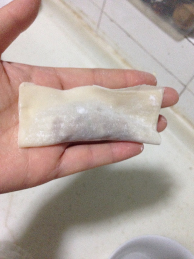 简单易学的馄饨皮雪花煎饺的做法图解3