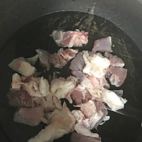 羊肉炖胡萝卜的做法图解1