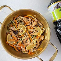 #珍选捞汁 健康轻食季#柠檬手撕鸡的做法图解6