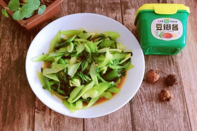 豆瓣酱炒油菜