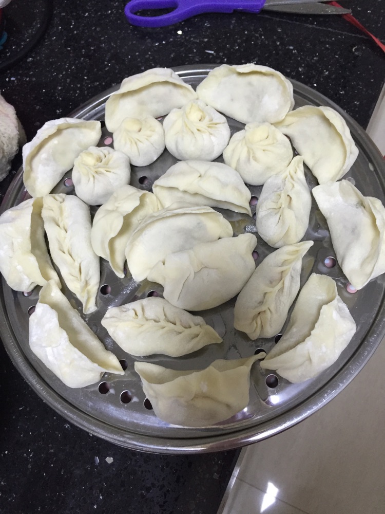 牛肉芹菜蒸饺的做法图解5