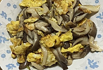 蘑菇炒鸡蛋的做法