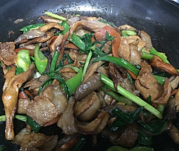 平菇炒肉的做法